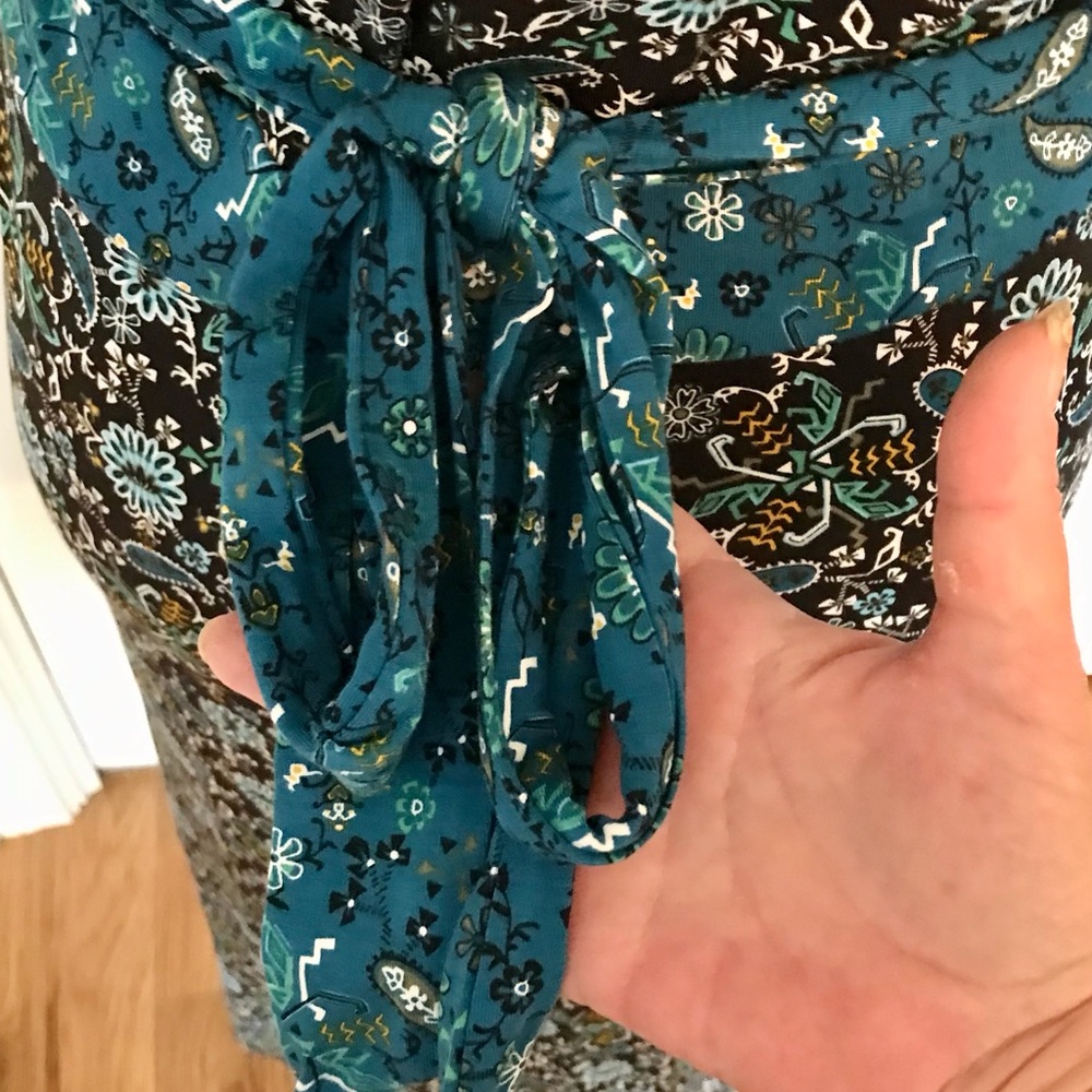 Gently Worn Loft Midi Dress with Back Tie Size M - Picture 8 of 10